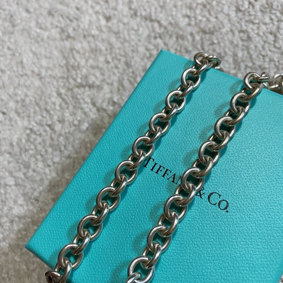 AUTHENTIC TIFFANY & CO. Oval Choker RTT - Picture 4 of 6